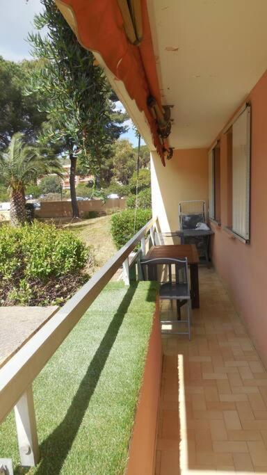 Agreable T3, Bormes Les Mimosas Bormes-les-Mimosas Exterior foto
