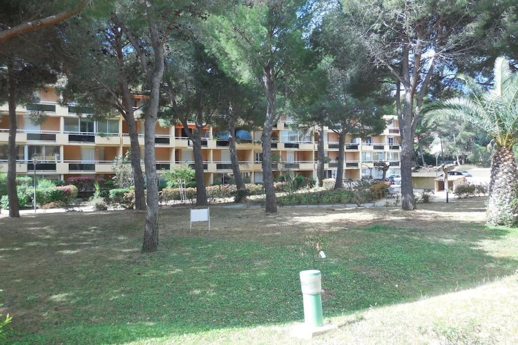 Agreable T3, Bormes Les Mimosas Bormes-les-Mimosas Exterior foto